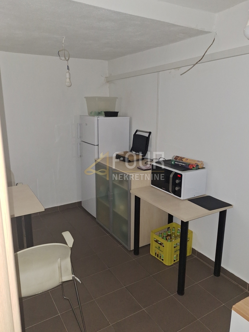 Poslovni prostor Brajda, Rijeka, 566,45m2