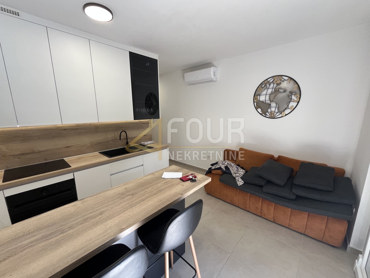 Stanovanje Plomin Luka, Kršan, 38,80m2