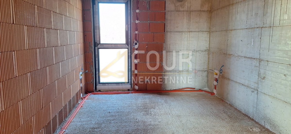 Stanovanje Kostrena, 220,25m2