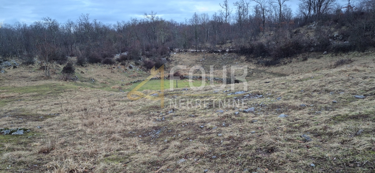 Zemljišče Breza, Klana, 900m2