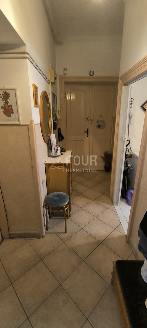 Pula, Center, 1s+db, balkon, pogled na morje