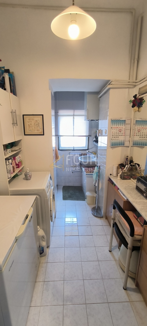 Pula, Center, 1s+db, balkon, pogled na morje