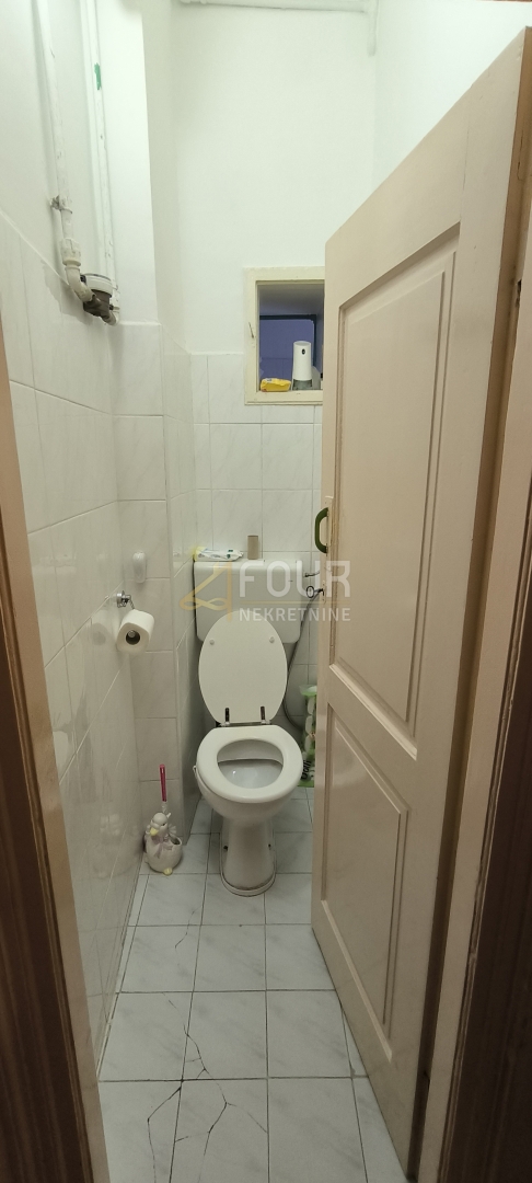 Pula, Center, 1s+db, balkon, pogled na morje