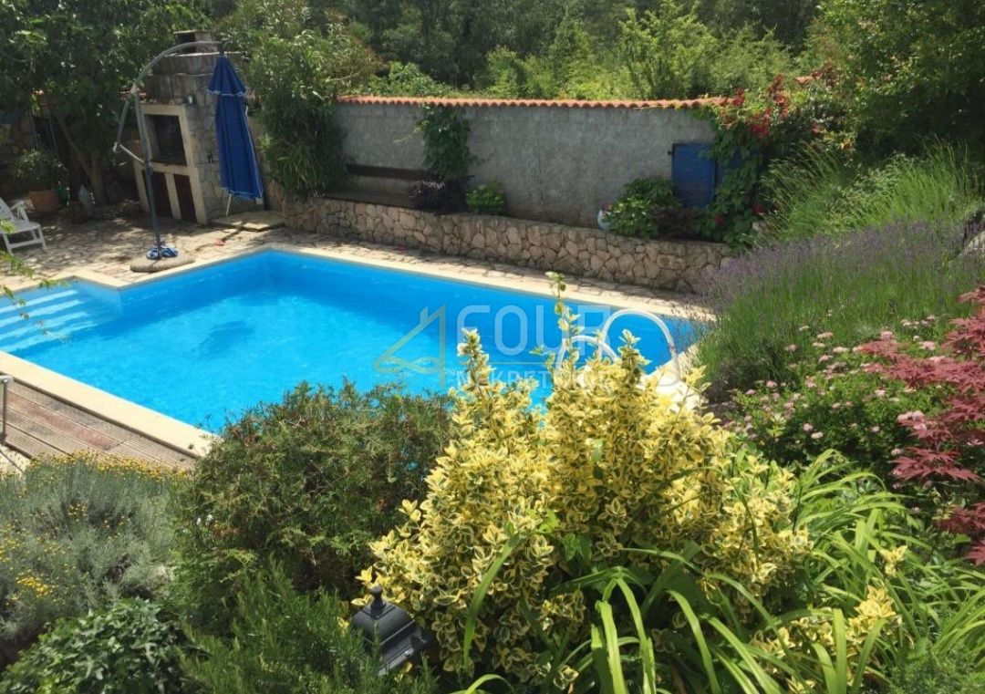 Hiša Njivice, Omišalj, 360m2