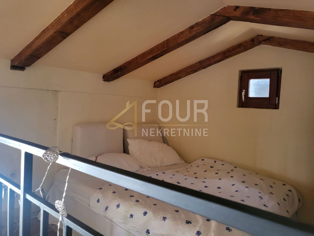 Hiša Njivice, Omišalj, 360m2