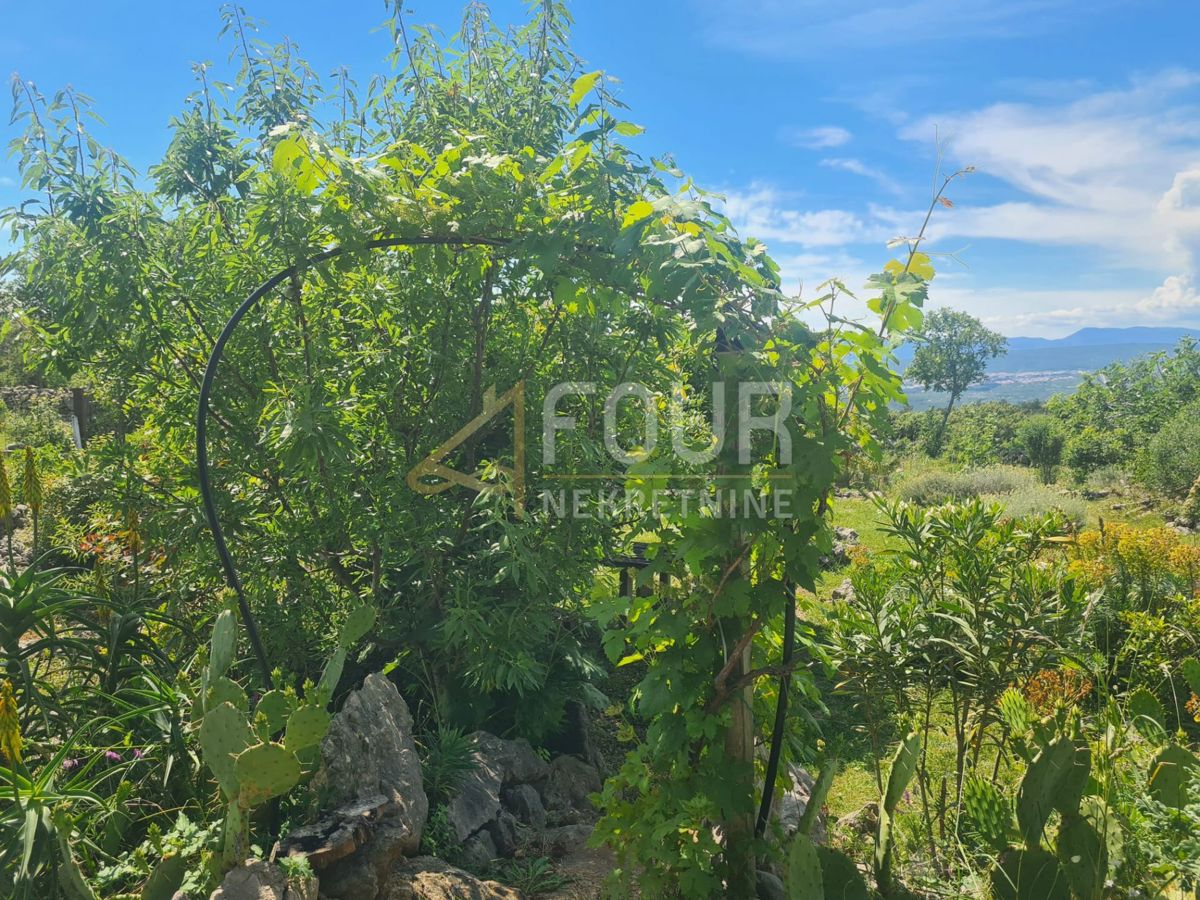 Zemljišče Punat, 1.063m2