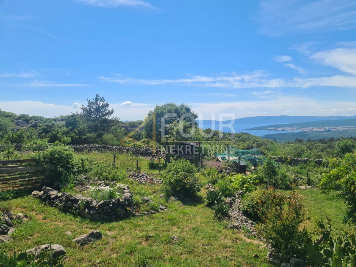 Zemljišče Punat, 1.063m2