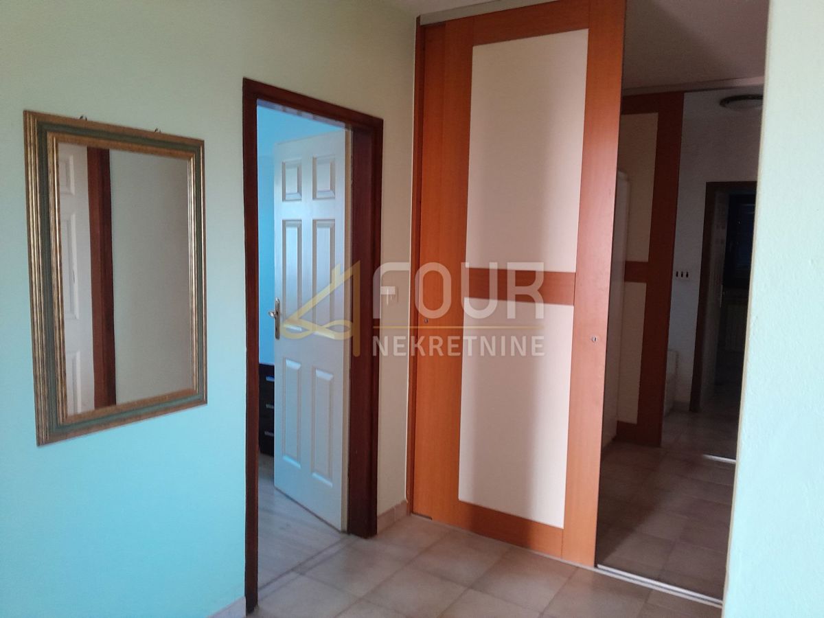 Hiša Umag, 330m2