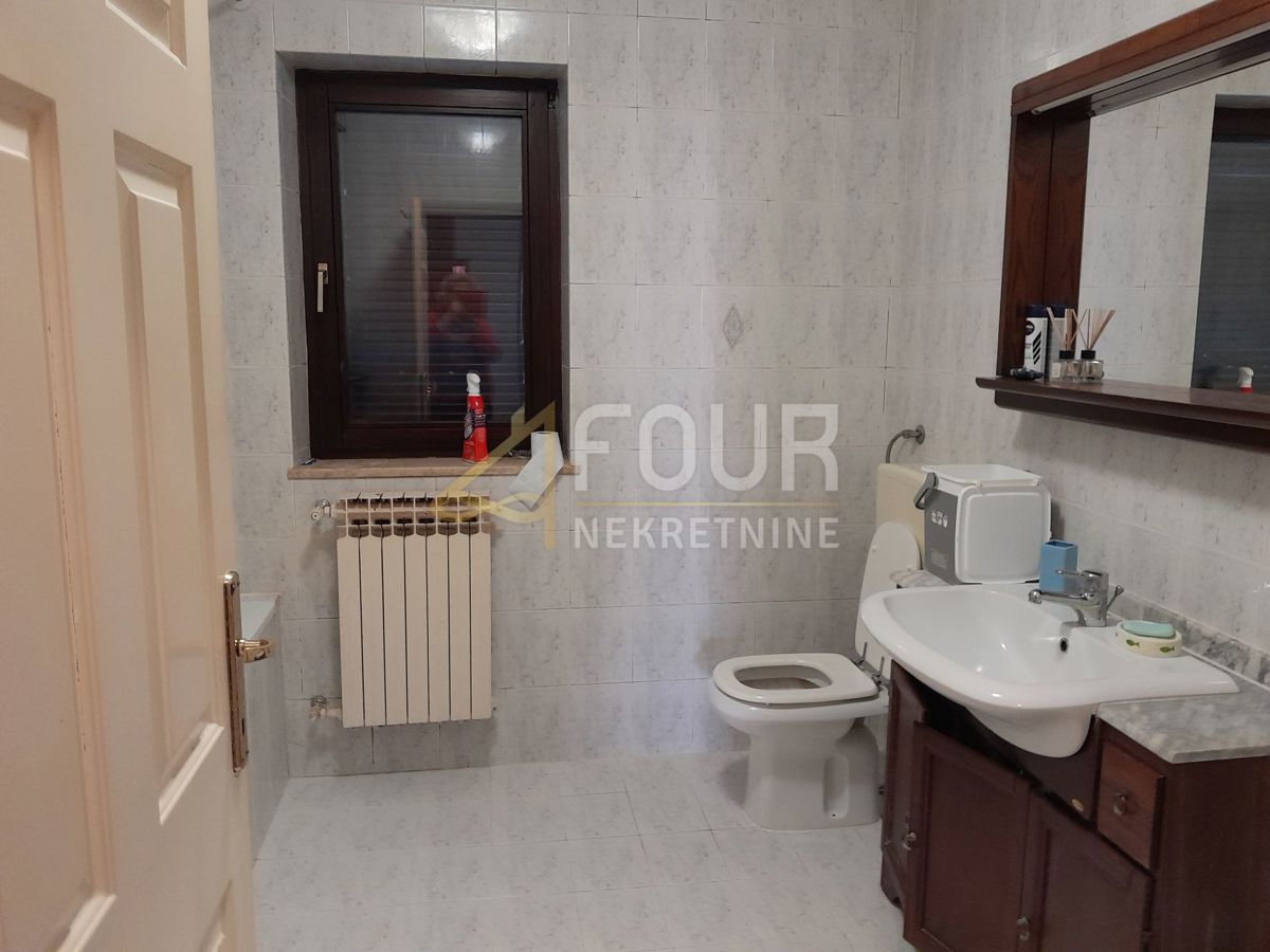 Hiša Umag, 330m2