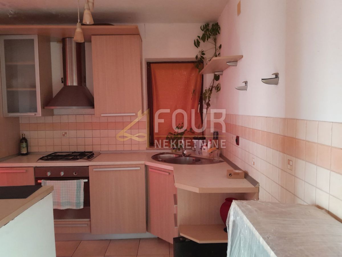 Hiša Umag, 330m2