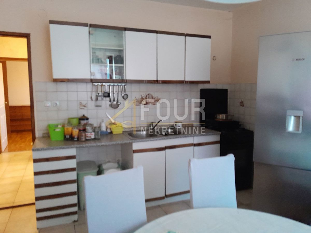 Hiša Umag, 330m2