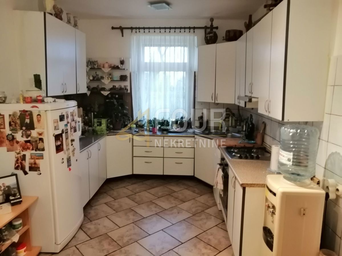 Hiša Krimeja, Rijeka, 180m2
