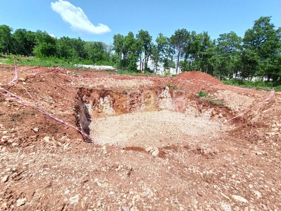 Zemljišče Sveti Bartul, Raša, 554m2