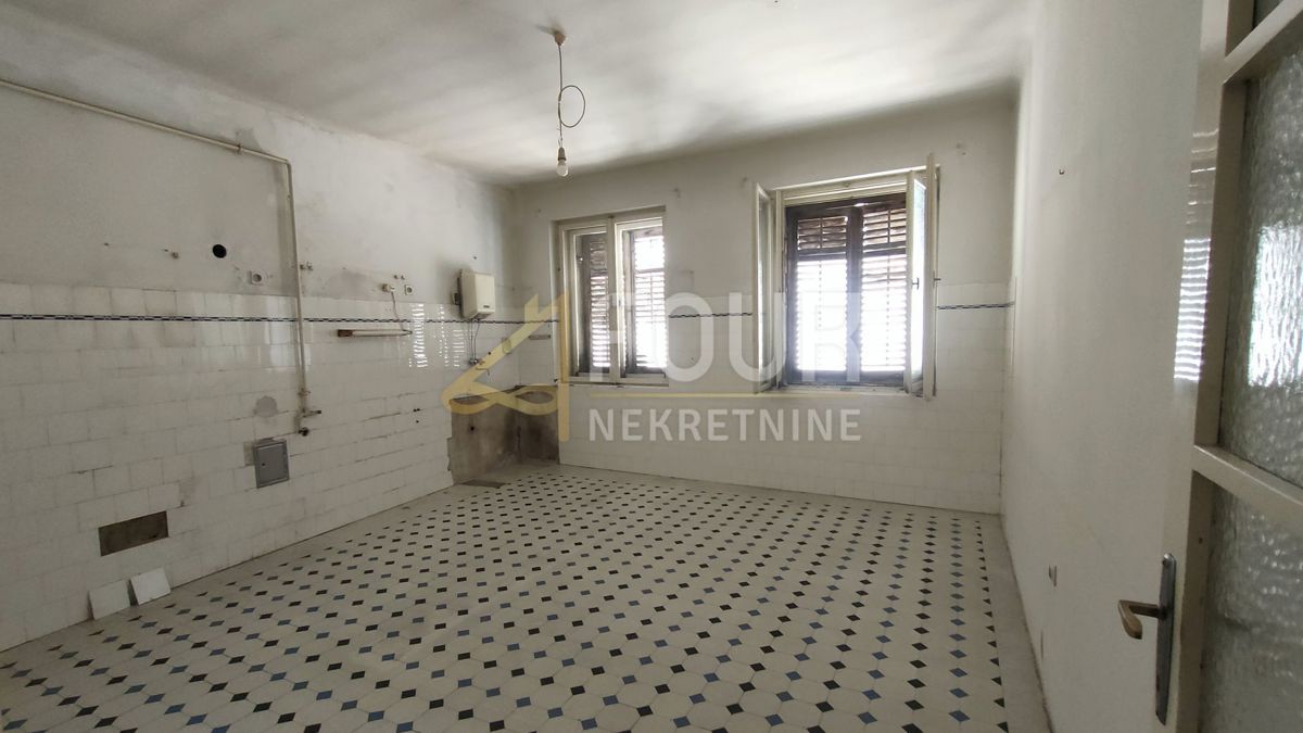 Stanovanje Centar, Rijeka, 93,16m2