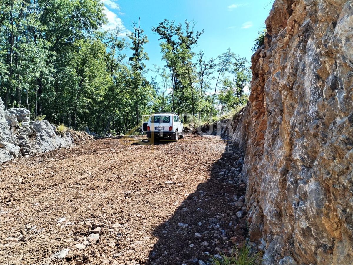 Zemljišče Breza, Klana, 2.536m2