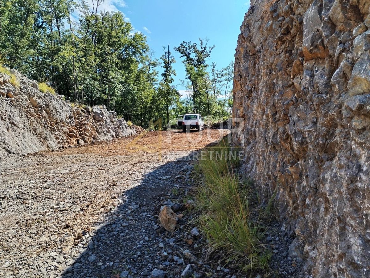 Zemljišče Breza, Klana, 2.536m2