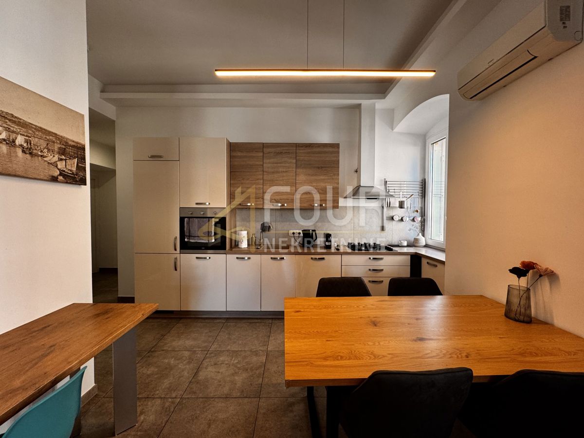 Stanovanje Centar, Rijeka, 166,49m2