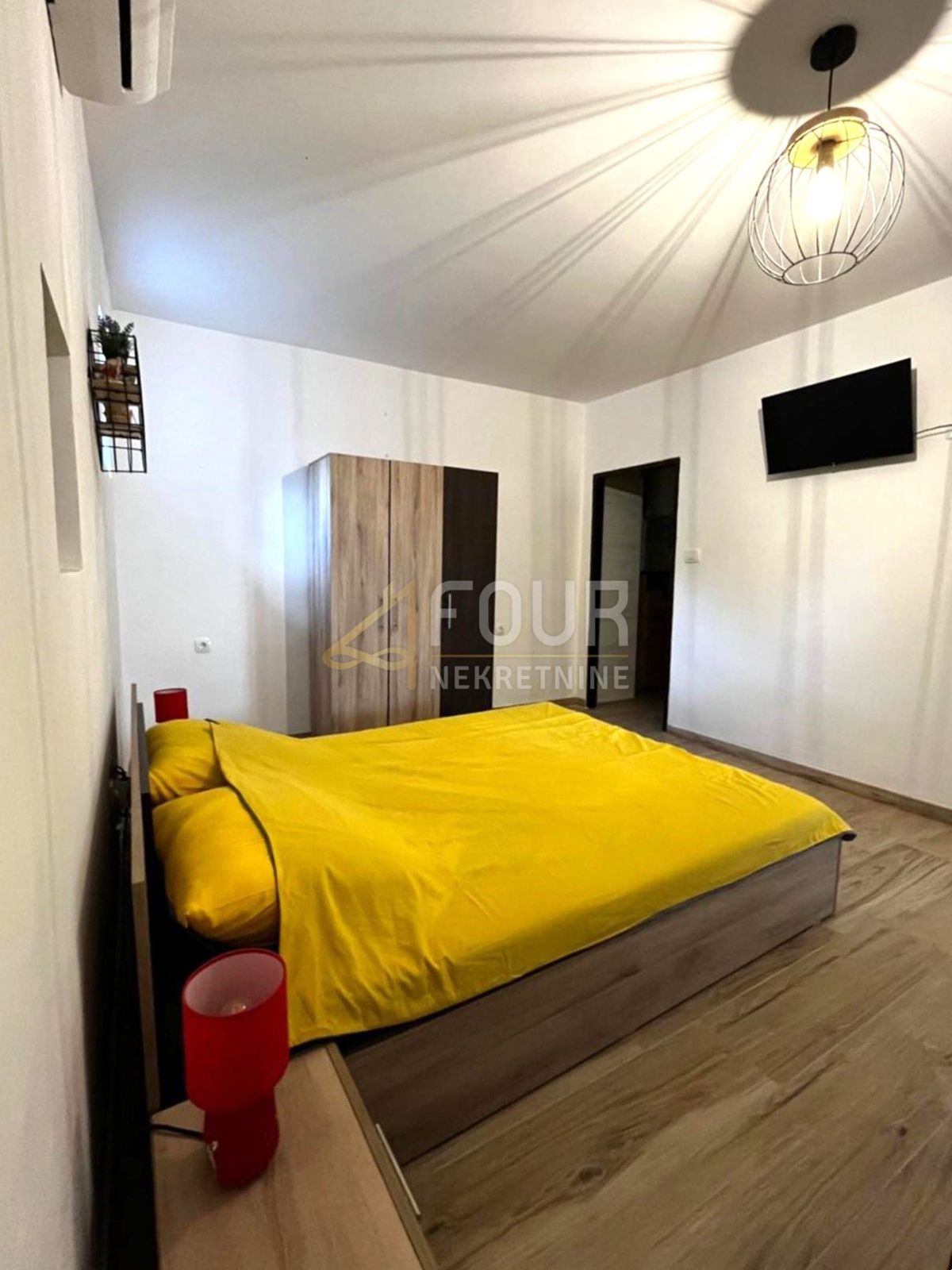 Hiša Malinska, Malinska-Dubašnica, 350m2