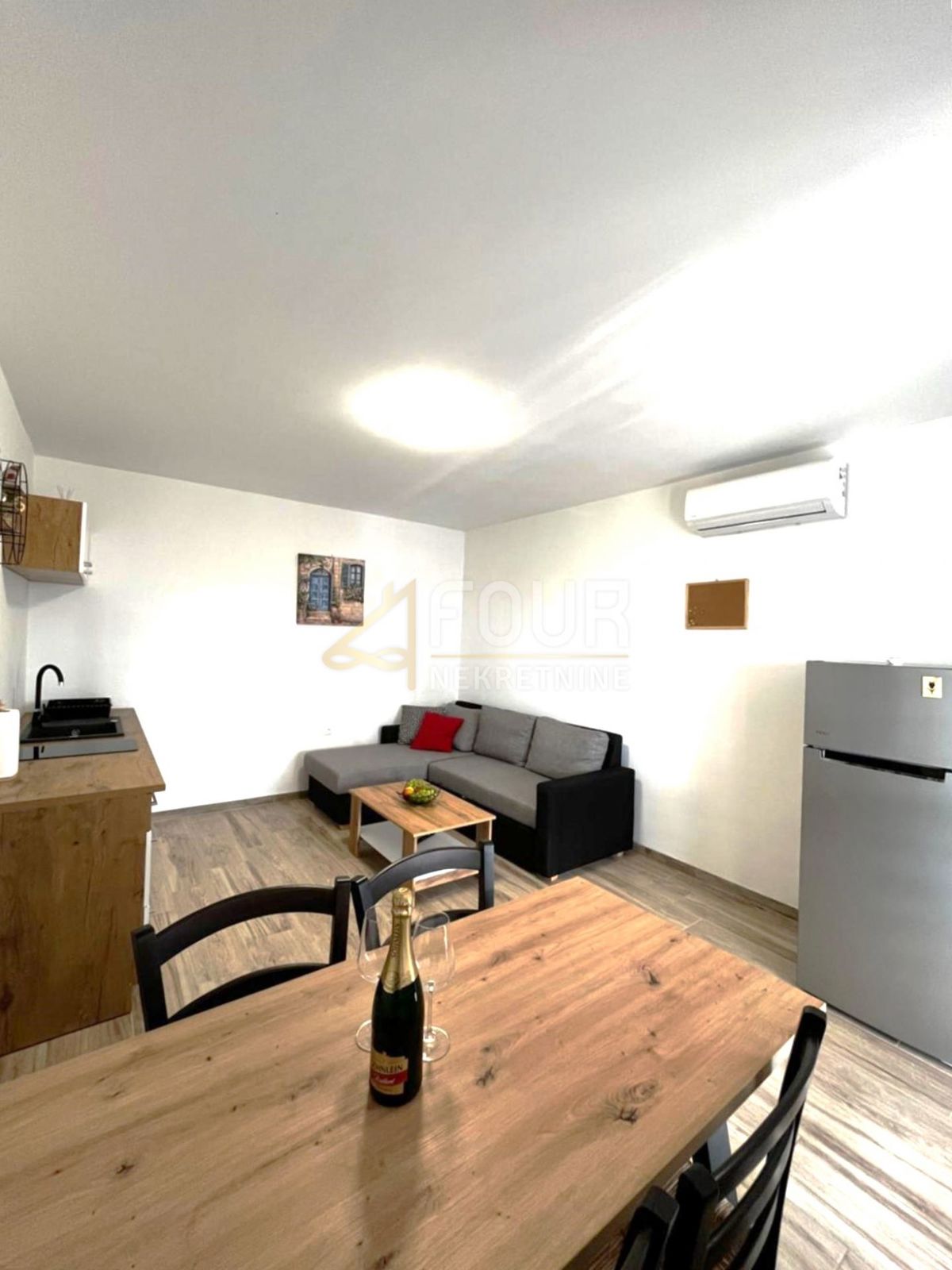 Hiša Malinska, Malinska-Dubašnica, 350m2