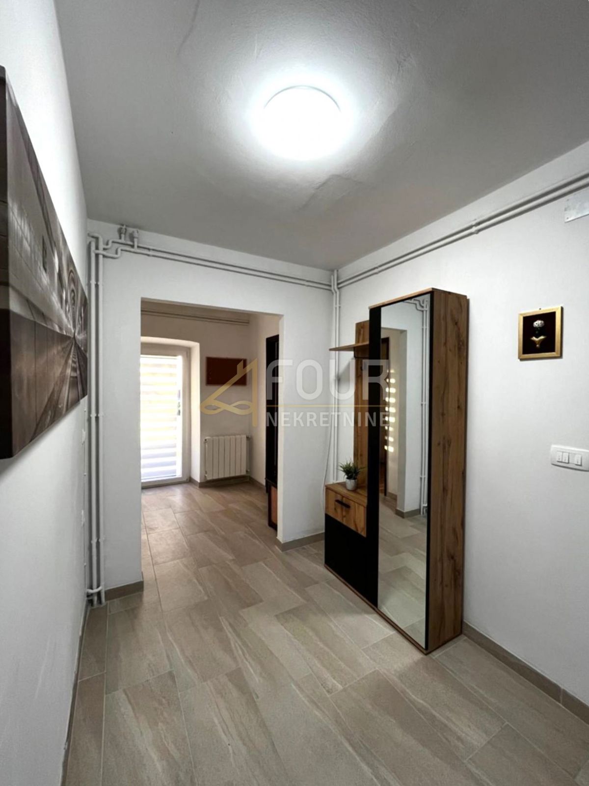 Hiša Malinska, Malinska-Dubašnica, 350m2