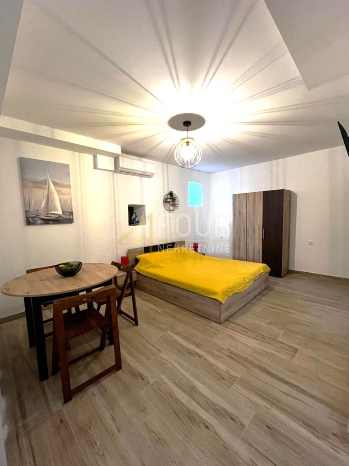 Hiša Malinska, Malinska-Dubašnica, 350m2