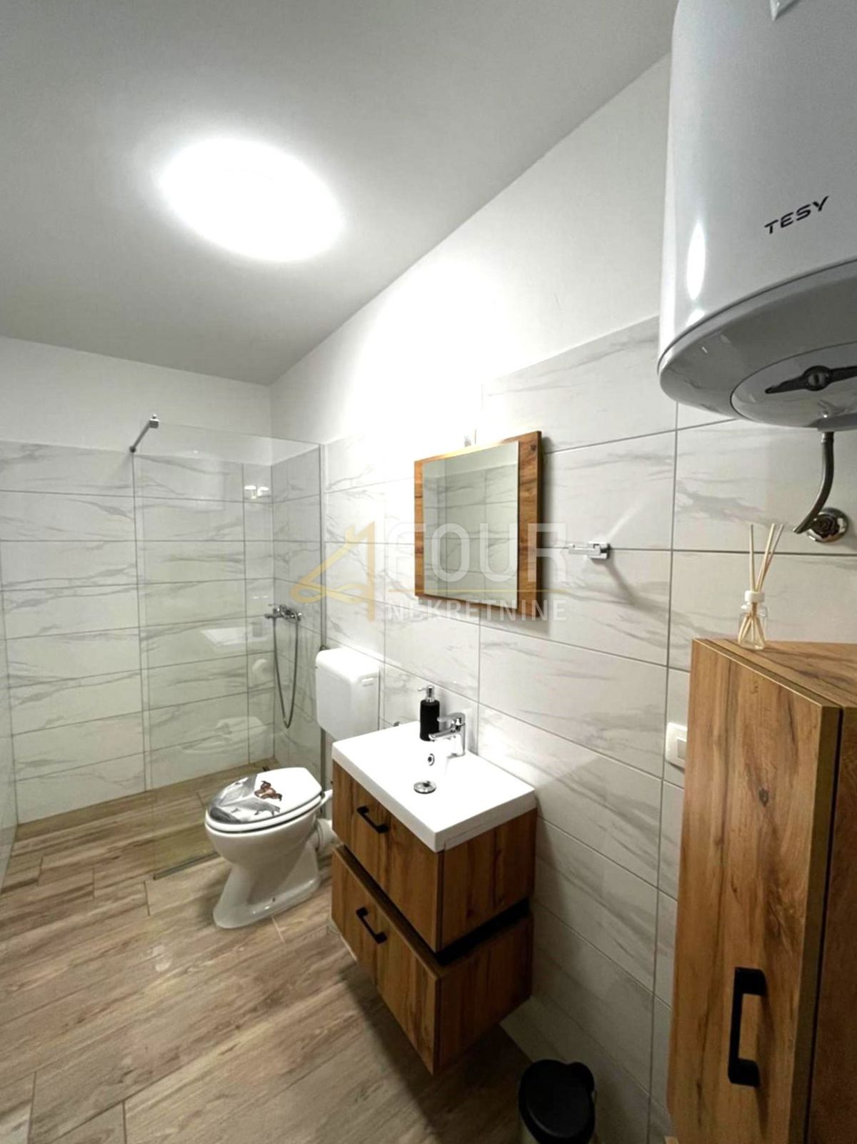 Hiša Malinska, Malinska-Dubašnica, 350m2