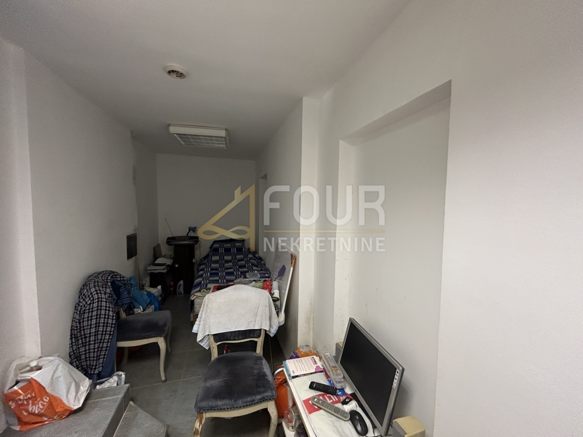 Poslovni prostor Kaštanjer, Pula, 56m2