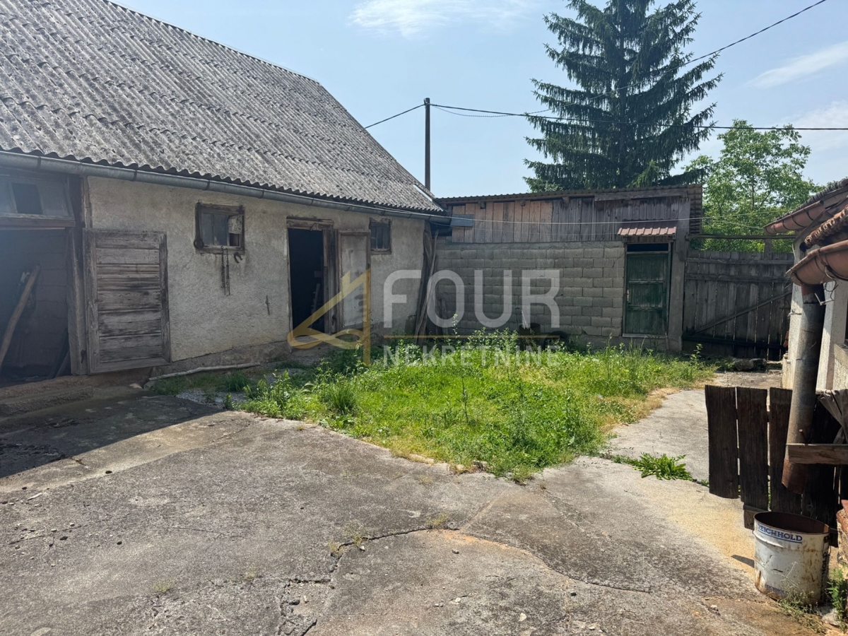 Hiša Tounj, 70m2