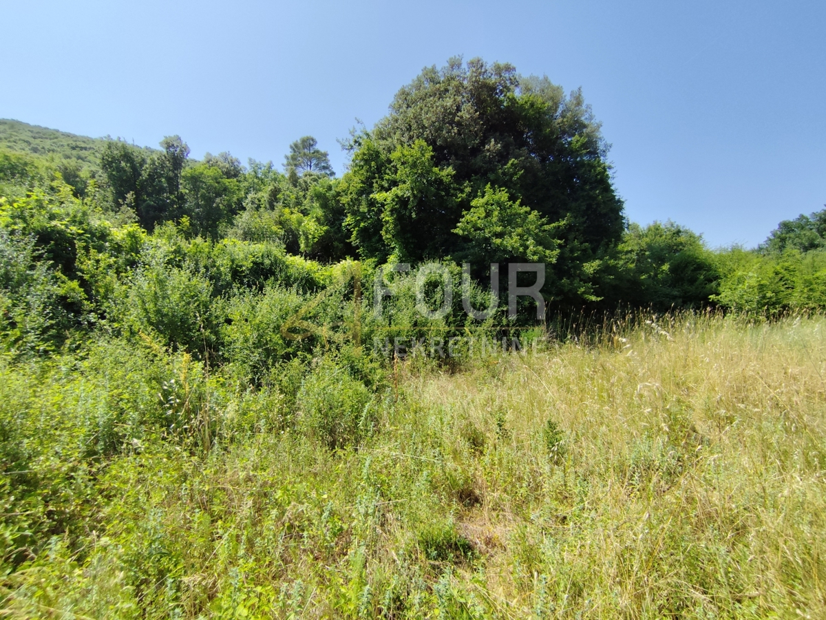Zemljišče Kavran, Marčana, 2.595m2