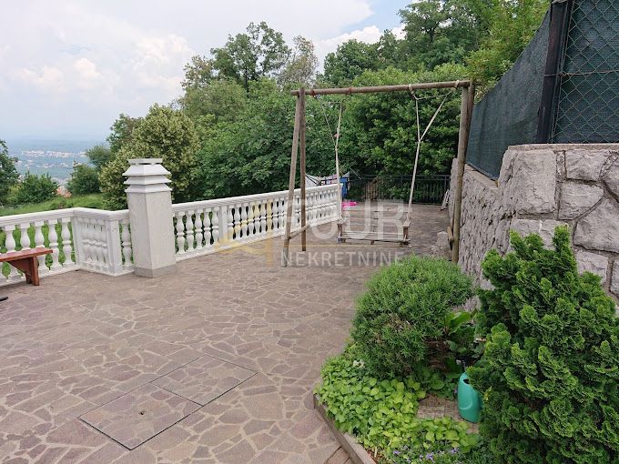 Hiša Bregi, Matulji, 350m2