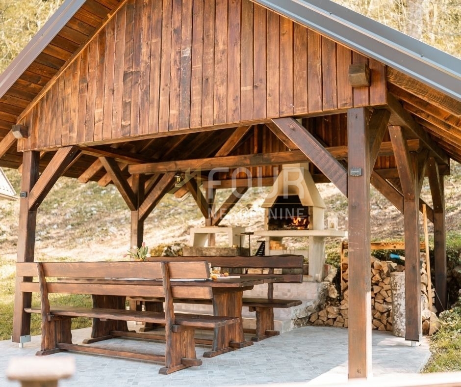 Hiša Belo, Delnice, 130m2