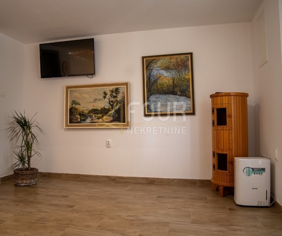 Hiša Belo, Delnice, 130m2