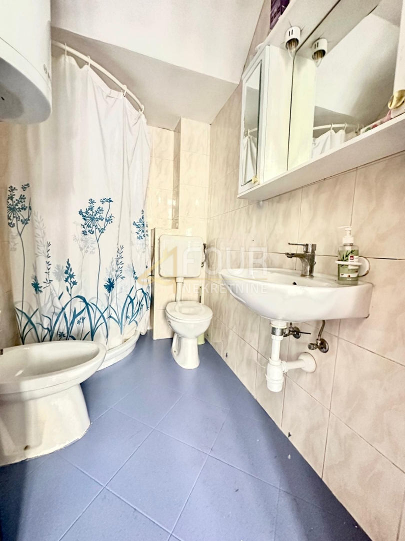 Hiša Centar, Pula, 104m2