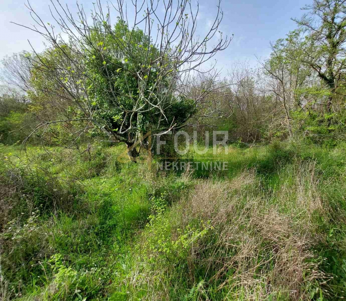 Zemljišče Milohnići, Krk, 1.255m2