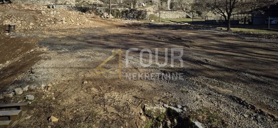 Zemljišče Jurdani, Matulji, 1.560m2