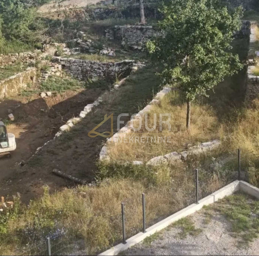 Zemljišče Jurdani, Matulji, 1.560m2