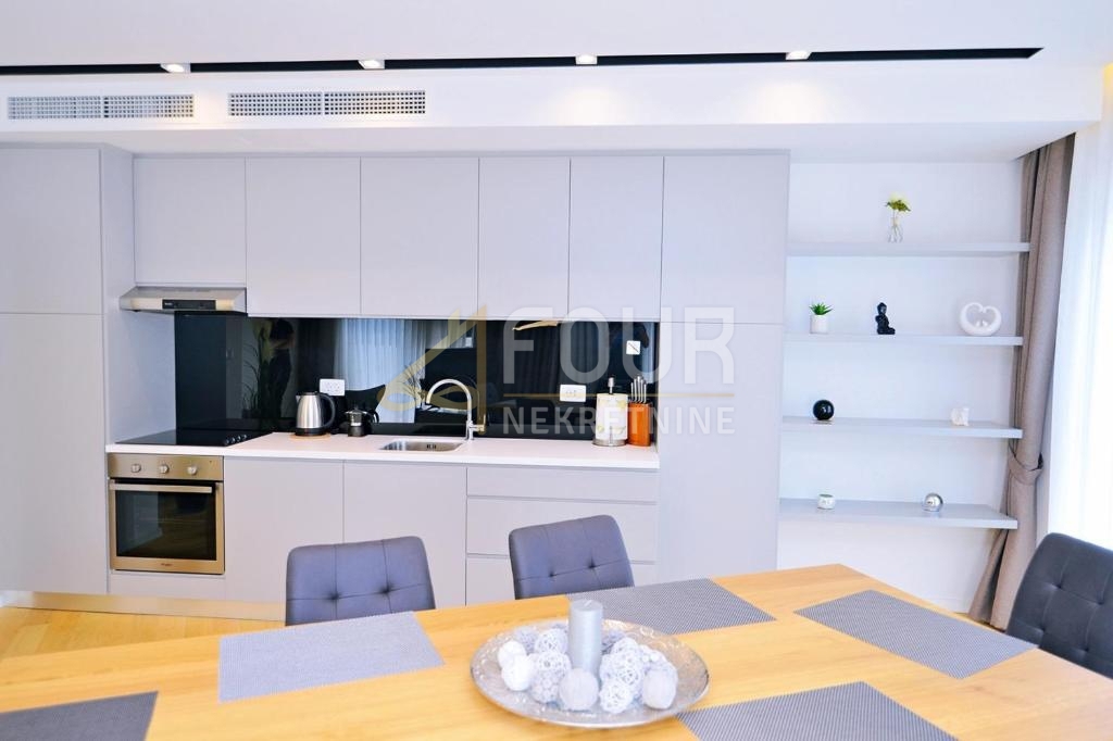 Hiša Opatija - Centar, Opatija, 2.000m2