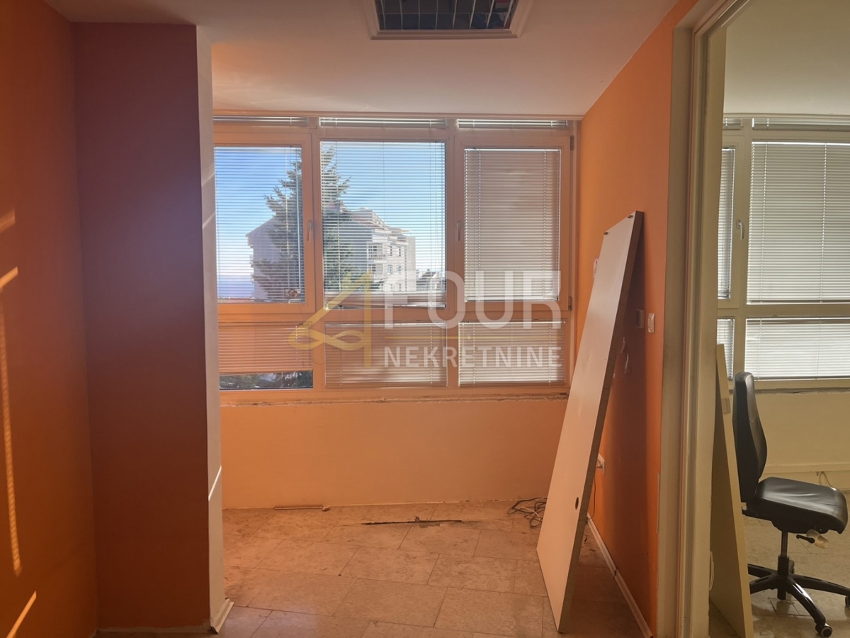 Poslovni prostor Krnjevo, Rijeka, 135,93m2