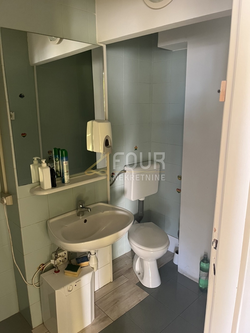 Poslovni prostor Krnjevo, Rijeka, 135,93m2