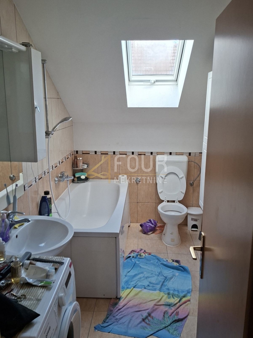 Sveta Nedelja, Kerestinec, dvonadstropni, 3 spalnice, 103,85m2