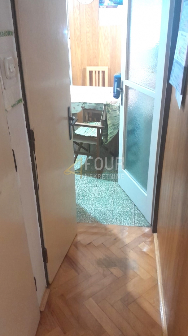 Zagreb, Peščenica - Žitnjak, 2 spalnici, balkon