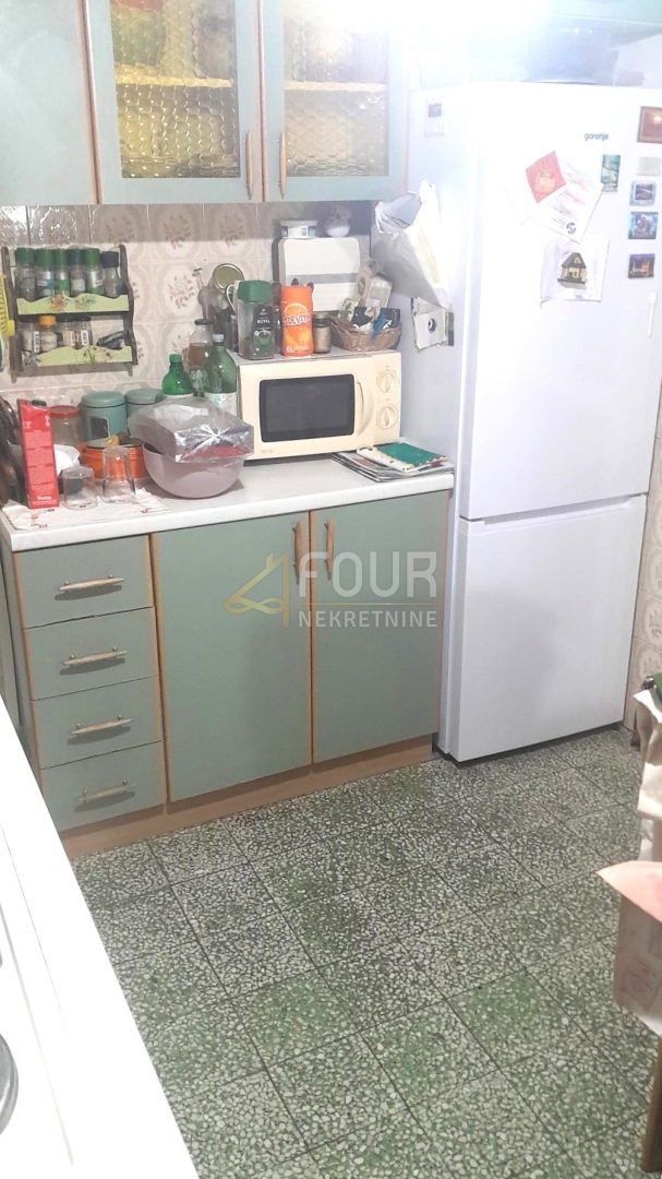 Zagreb, Peščenica - Žitnjak, 2 spalnici, balkon