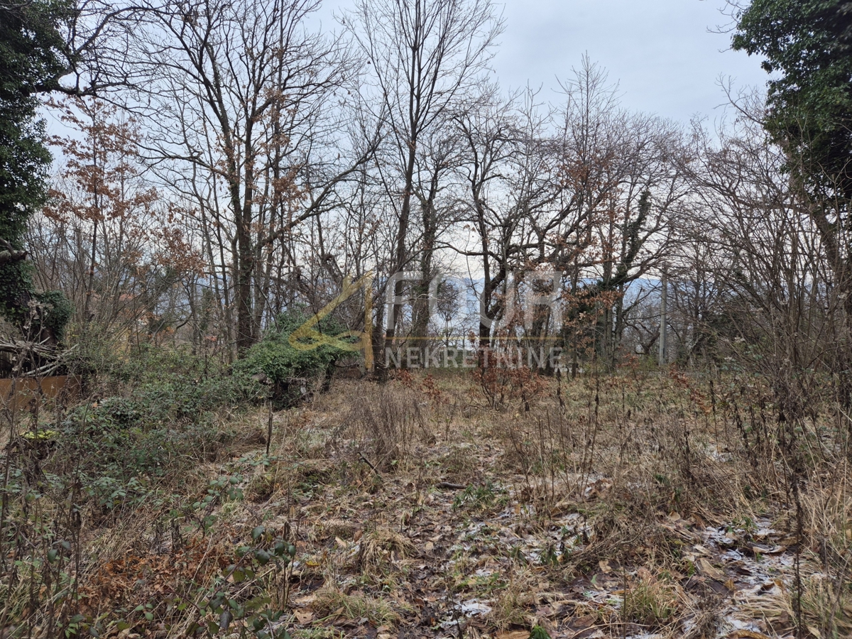 Lovran, zemljišče za gradnjo 1674m2