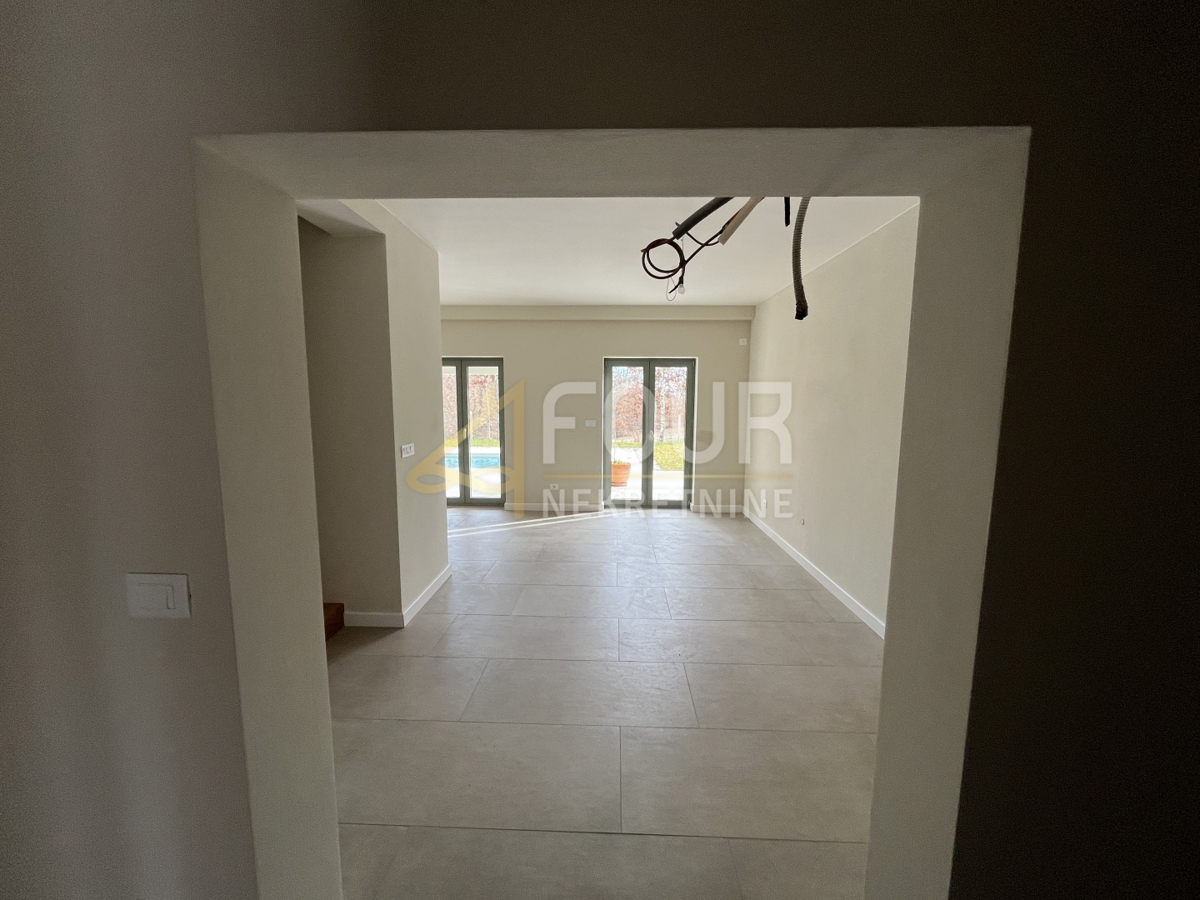 Istra, Pazin - okolica, samostojna hiša z bazenom