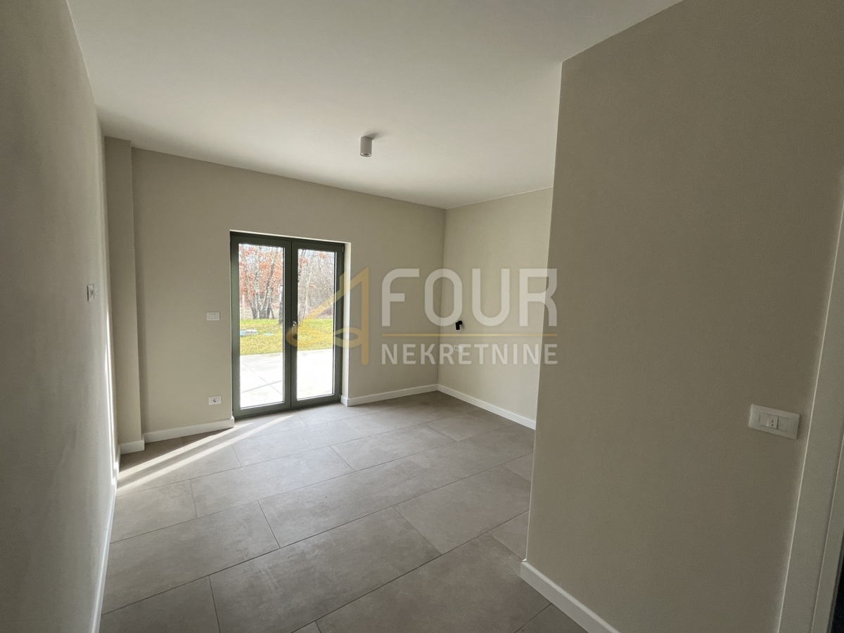 Istra, Pazin - okolica, samostojna hiša z bazenom