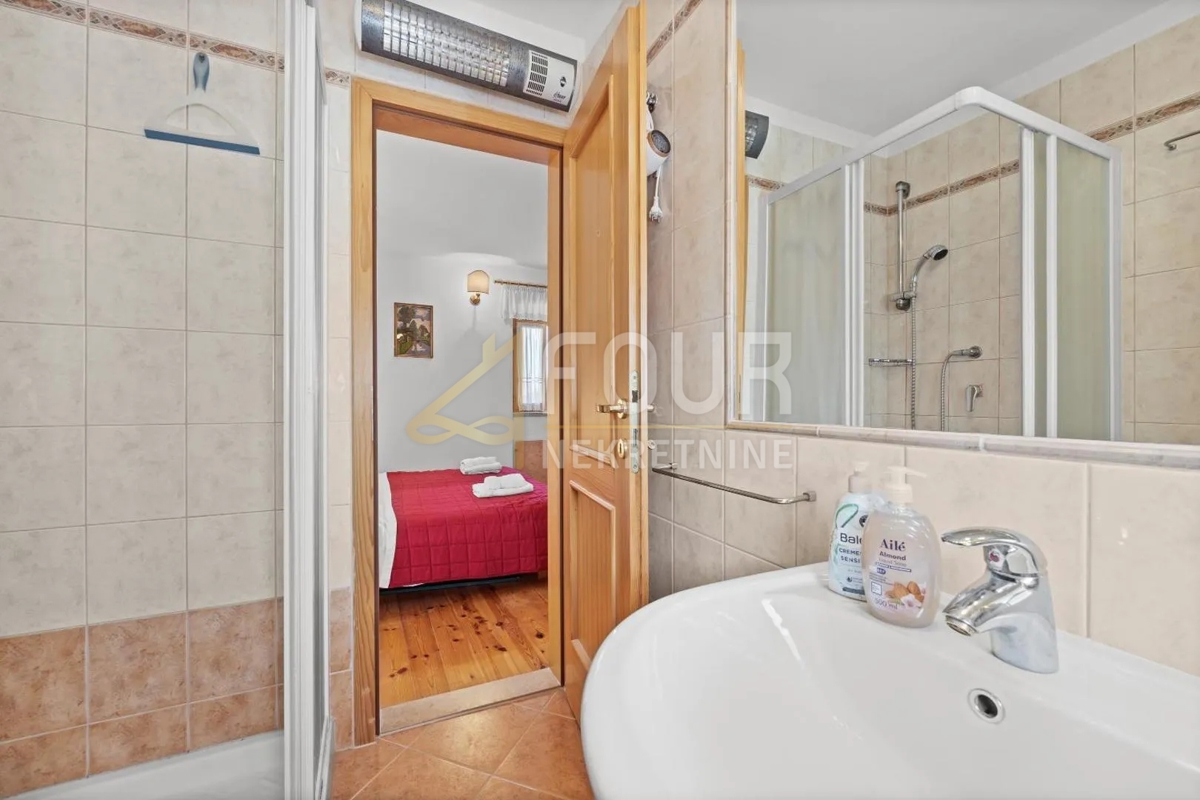 Istra, Kanfanar, samostojna hiša s bazenom