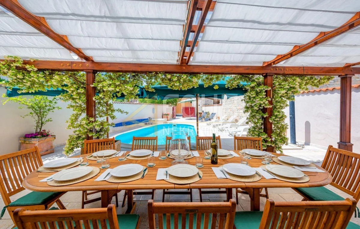 Istra, Kanfanar, samostojna hiša s bazenom