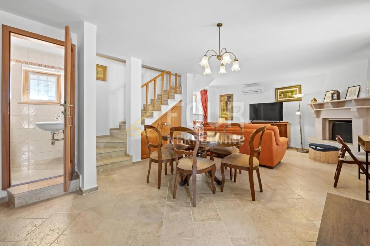 Istra, Kanfanar, samostojna hiša s bazenom