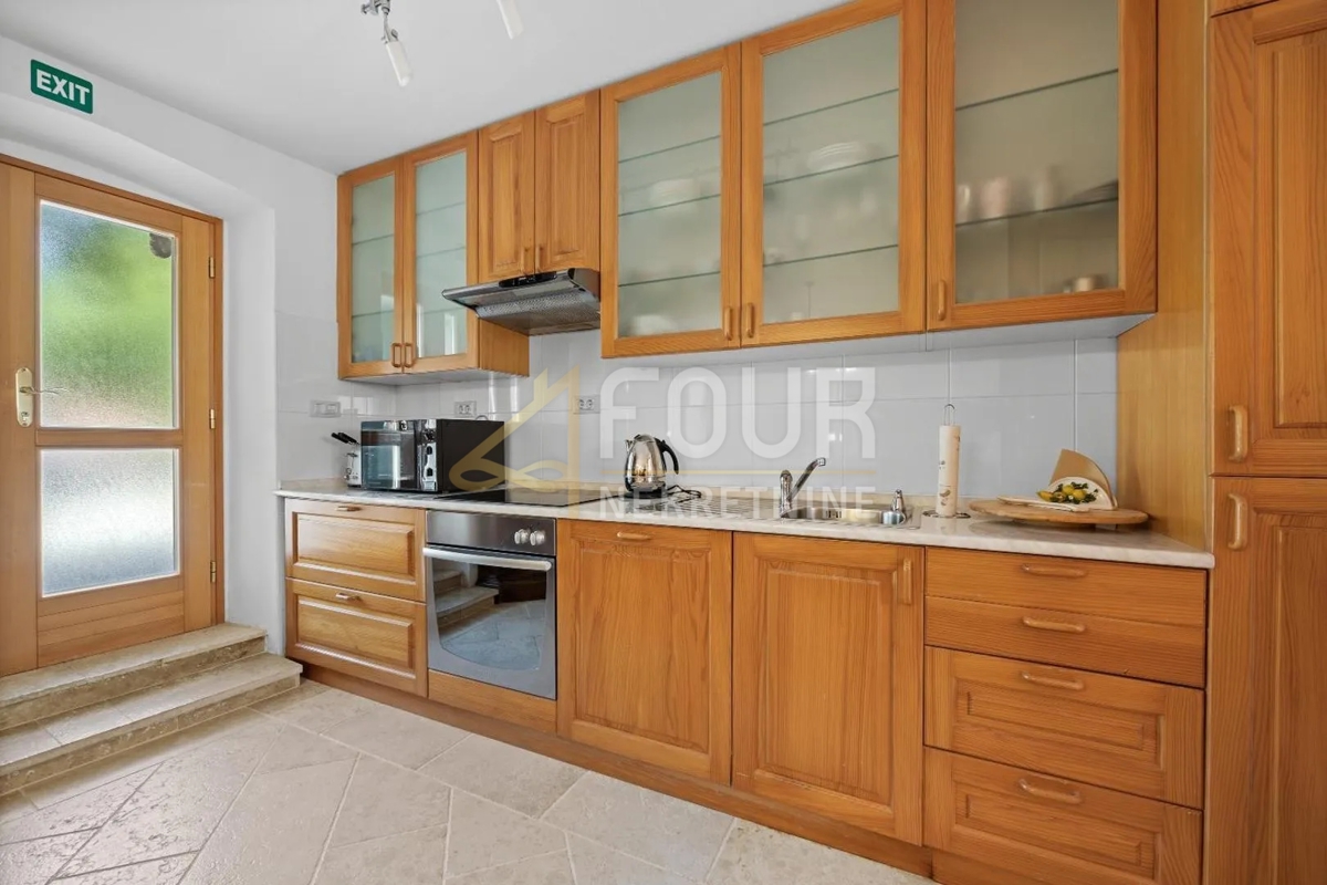 Istra, Kanfanar, samostojna hiša s bazenom