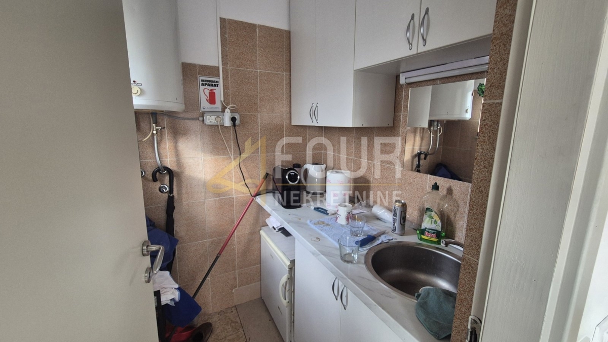 Reka, Kantrida, dvonadstropni poslovni prostor, 98m2